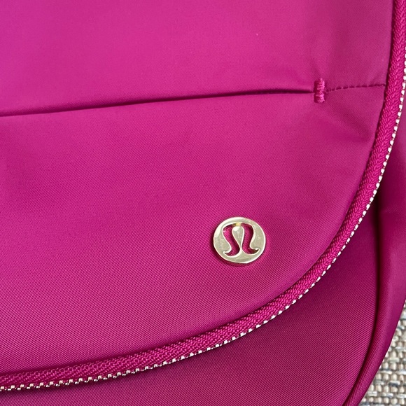 lululemon athletica All Night Festival Crossbody Bag 5L - Picture 4 of 12